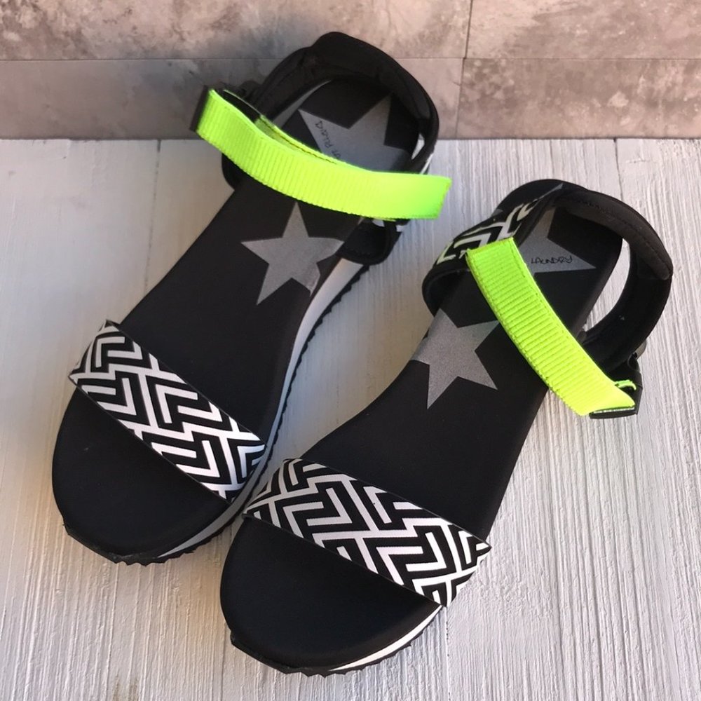 Women’s Dirty Laundry Get Some Platform Sandal Size 9